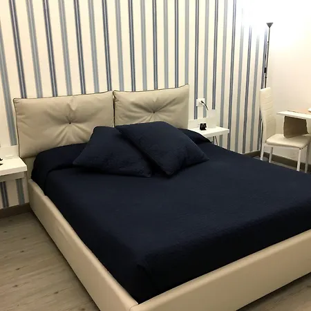 Deluxe Centrocitta Bed and Breakfast Ρέτζιο ντι Καλάμπρια