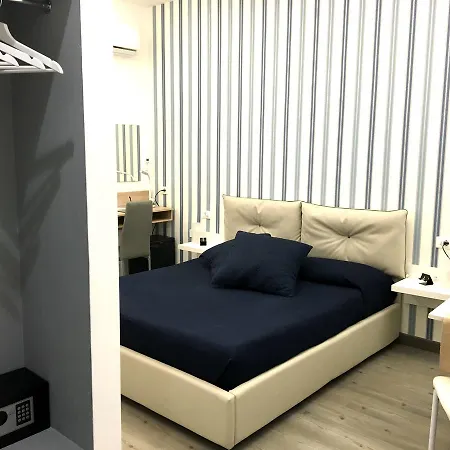 Deluxe Centrocitta Bed and Breakfast Ρέτζιο ντι Καλάμπρια